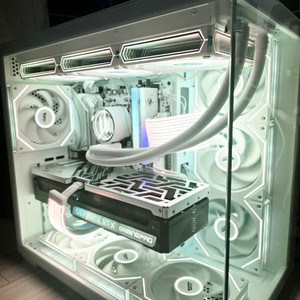 라이젠7 7800X3D RTX4080 본체 판매합니다