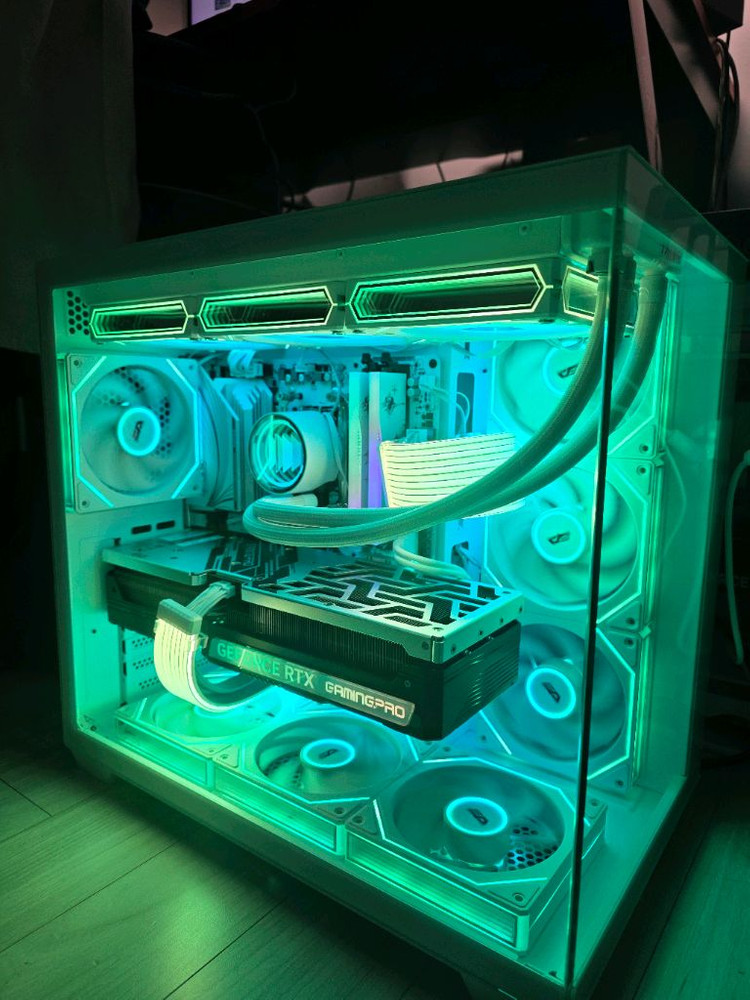 라이젠7 7800X3D RTX4080 본체 판매합니다 이미지