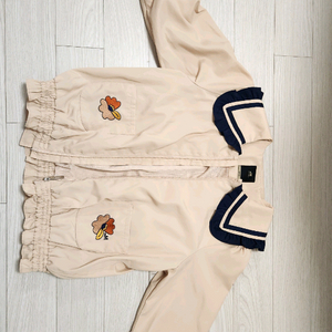 무조건 2만원)모이몰른.여아.점퍼.사이즈140