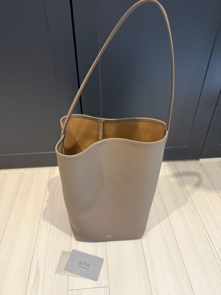 아떼바네사브루노 모카무스레더파니에 버킷백 L--2