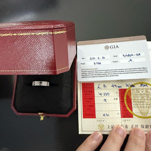 18k 까르띠에 풀파베 다이아 반지 러브링 판매합니다.