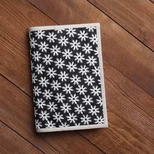 북커버 책커버 책이름가리기 책표지가리기- 흑청 자수 국화꽃