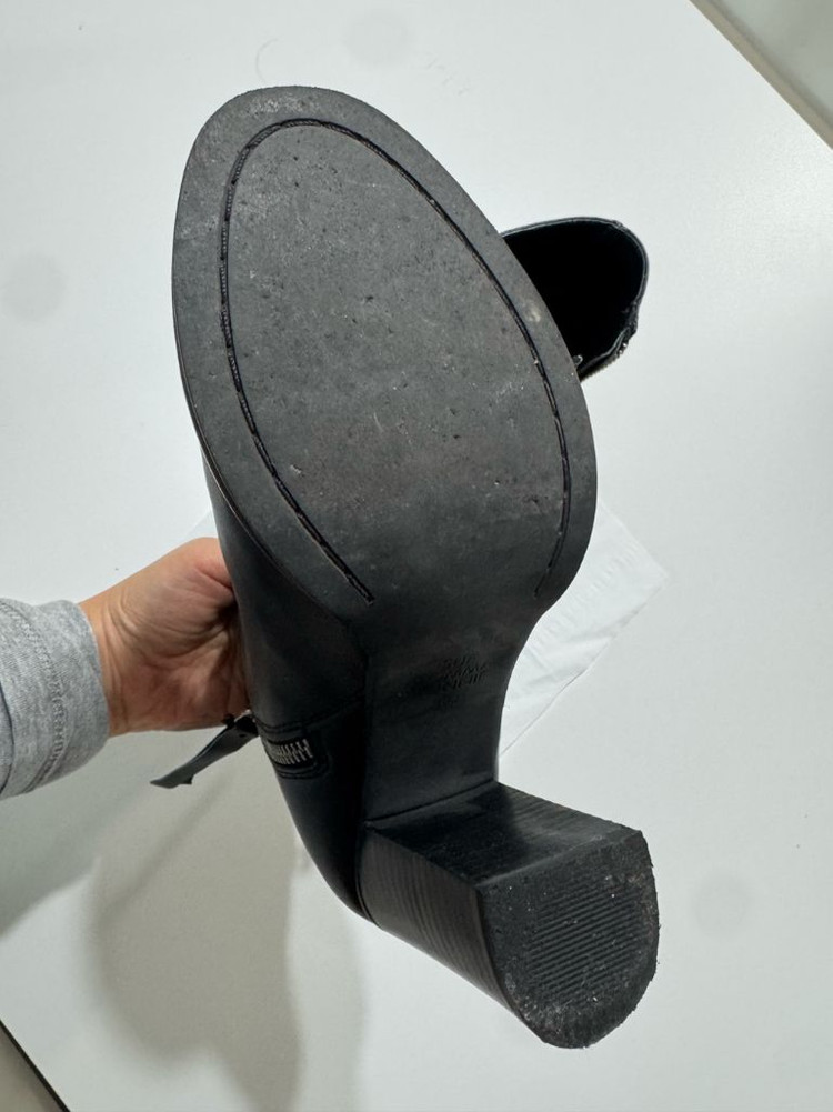 슈콤마보니 블랙 레더 앵클부츠 230 이미지