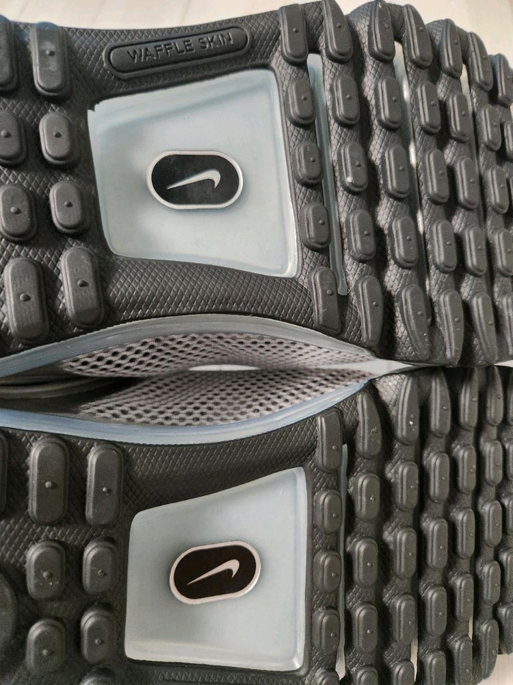 새상품급)나이키 에어맥스 2013 남성 신발 HQ3025-001 사이즈270여러 중고사이트에도 같이 판매하고 있어서--5