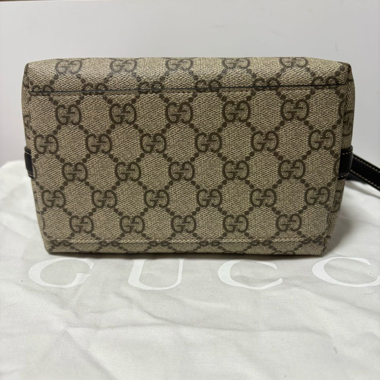 구찌 GG 엠블럼 스몰 버킷백 새상품급 풀구성 팝니다.--5