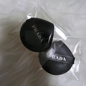 프라다 블랙 퍼프 새상품 미개봉