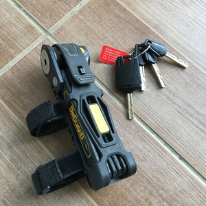 자전거관련용품 사진당 18,000원씩에 팝니다.