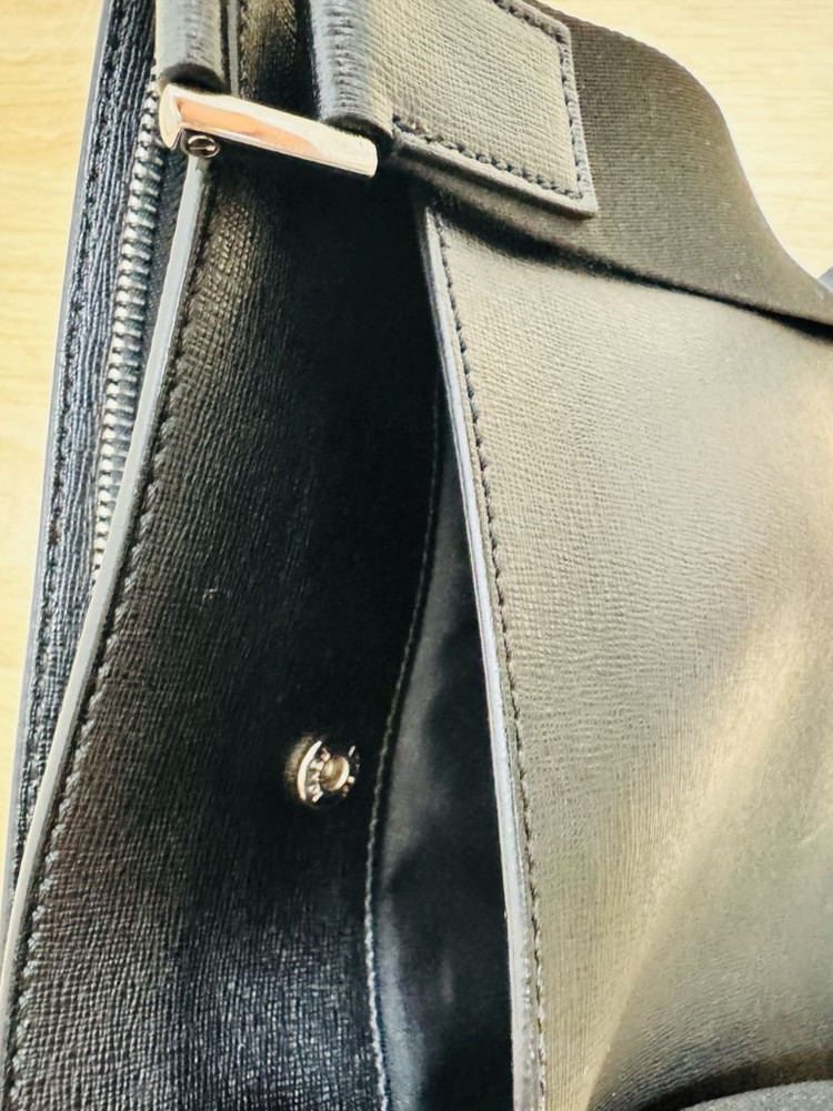 [FENDI] 펜디 로마 블랙 레더 메신저백 / 남성 크로스백--5