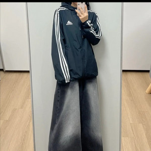 아디다스 블랙 삼선 우븐 후드 바람막이 자켓 이미지