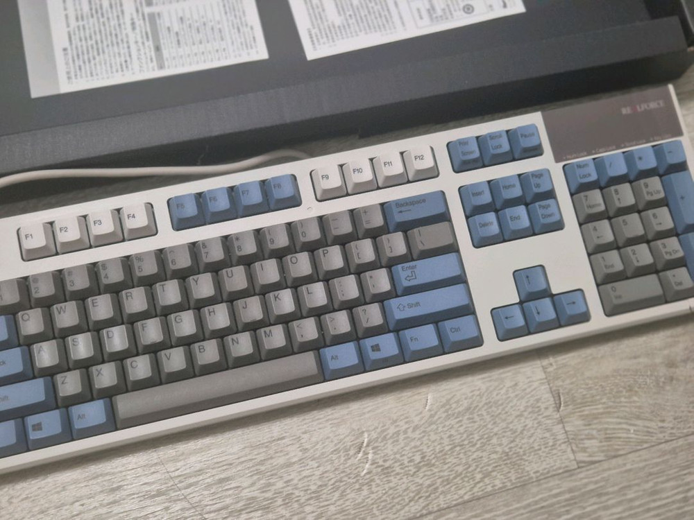 리얼포스 R2S-US5-IV 토프레 풀배열 키보드--1