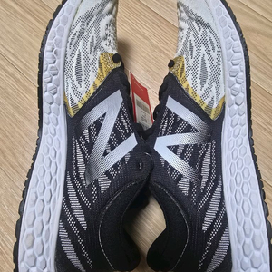 뉴발란스 운동화 255