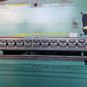 유압절곡기 8자 6티 이미지