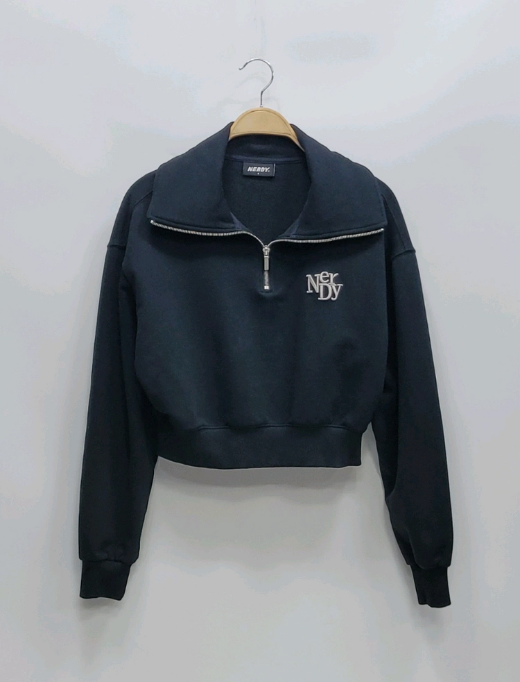 NERDY 23FW 널디 크롭 하프 집업 스웻셔츠 / 여 S 블랙 이미지