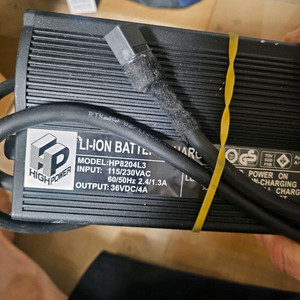 전기자전거 36V 고속충전기