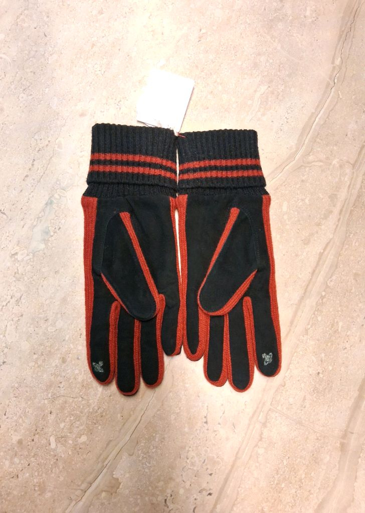 비비안웨스트우드 남성용 스터드 장갑 (새상품)--5