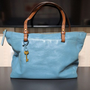 (첫번째 채팅 네고)[정품]fossil 파슬 가죽 토트백 대형