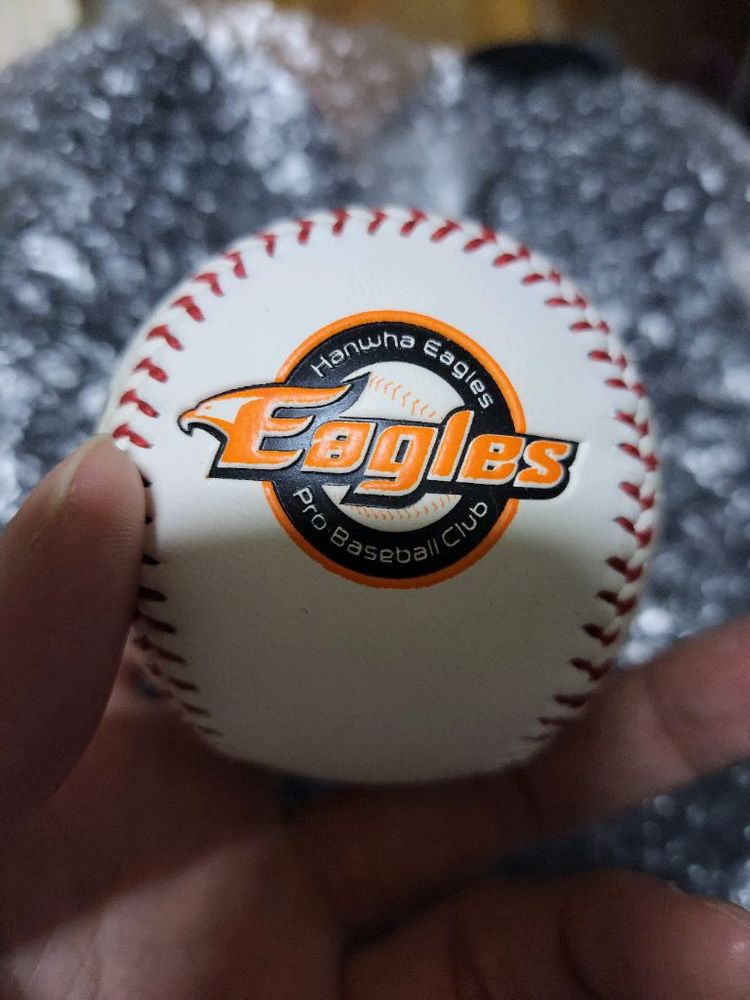 한화 김태균 친필 사인볼--2