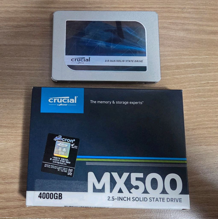 Crucial MX500 4TB SSD 정품 및 외장케이스 파우치 풀세트--2