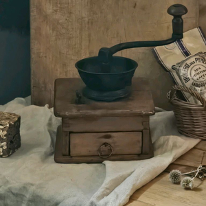 빈티지 커피밀 커피그라인더 이미지