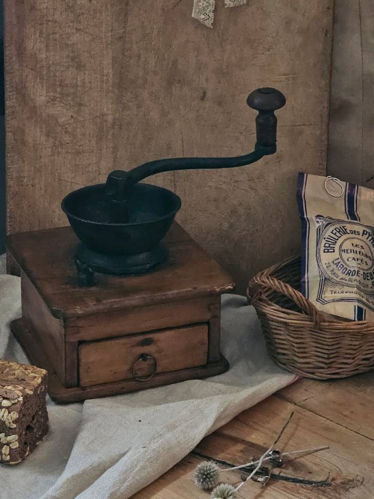 빈티지 커피밀 커피그라인더 이미지