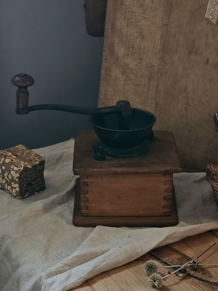 빈티지 커피밀 커피그라인더 이미지