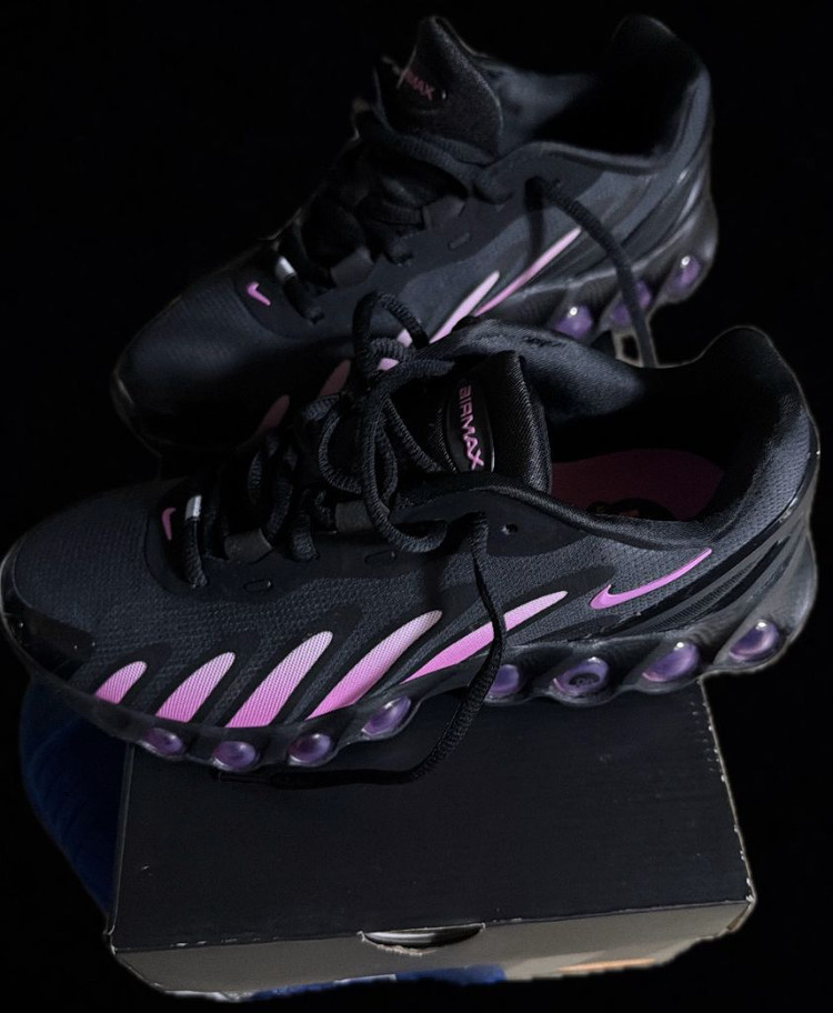 나이키 우먼스 에어맥스 Dn8 240, 255mm ( IH4483-001 )--2