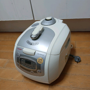 쿠쿠 6인용 압력밥솥/FA0660SI