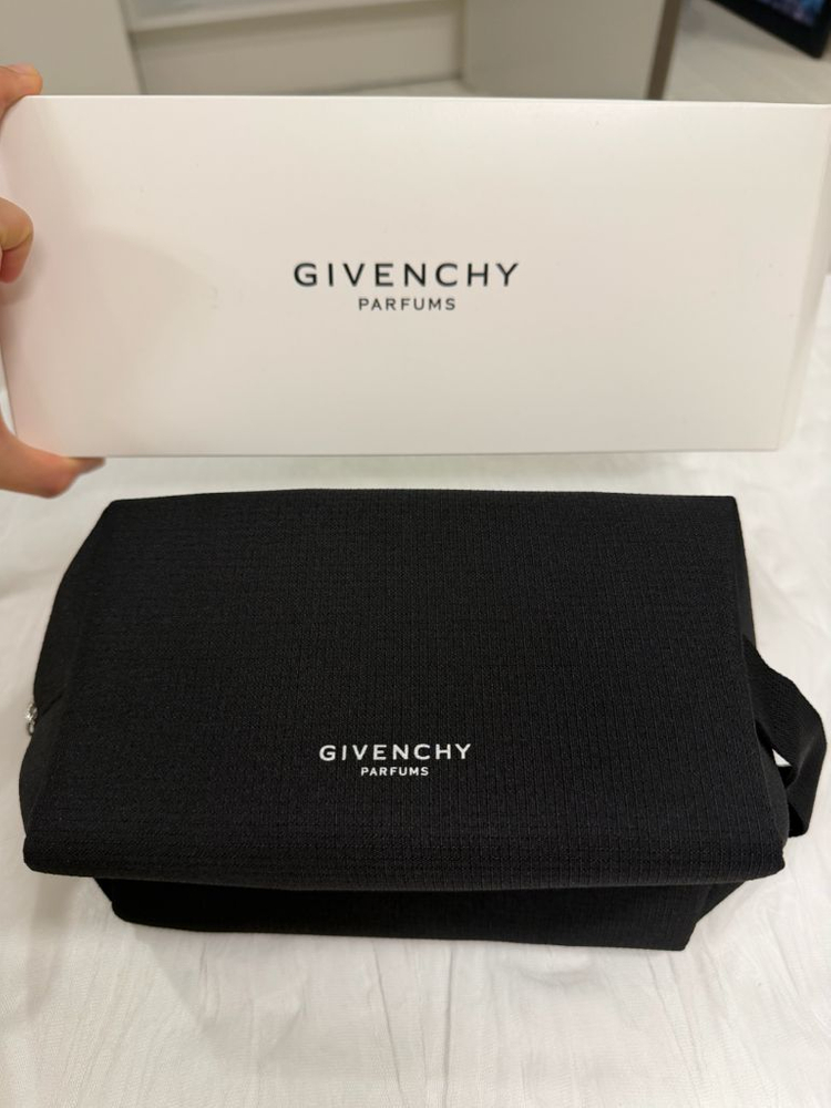 지방시 클러치백--7