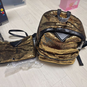 반짝이는 스플래터 백팩 세트