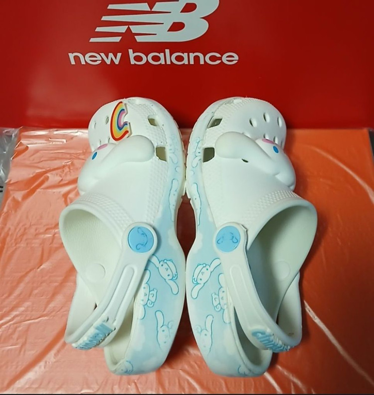 크록스 시나모롤 크록스C11--5