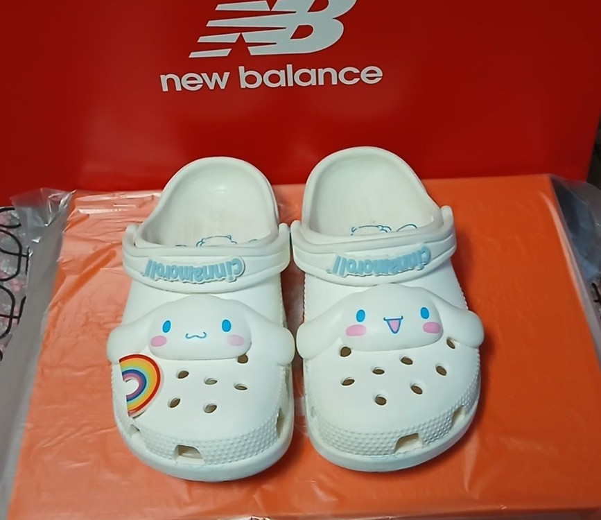 크록스 시나모롤 크록스C11--6