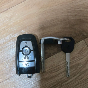 포드 익스플로러 차키