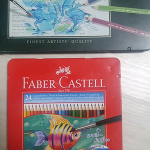 수채색연필 세트