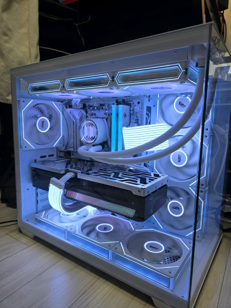 라이젠7 7800X3D RTX4080 본체 팝니다 이미지