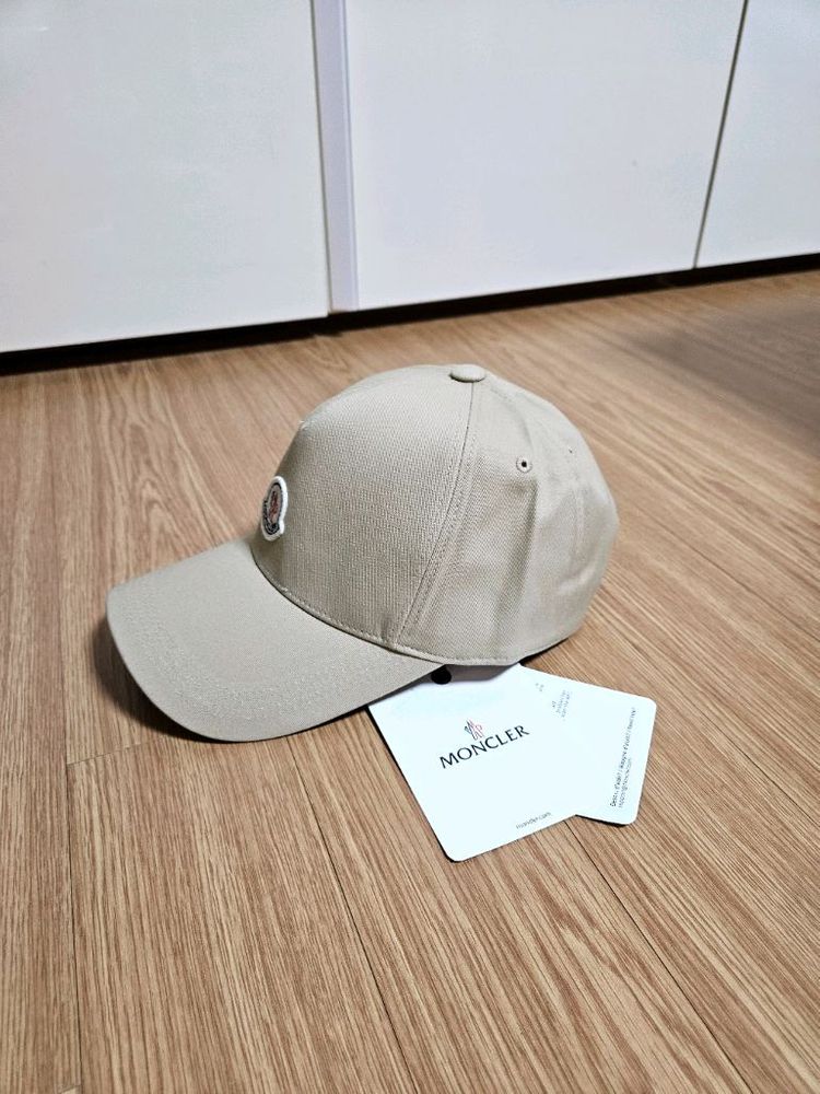 몽클레어 볼캡 모자 베이지 새상품--1