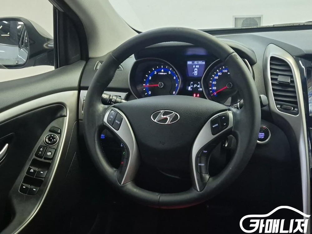 [현대]뉴 i30 1.6 GDI 유니크 (5인승) #2026년특가--8