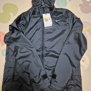 나이키 여성 에센셜 러닝 바람막이 s