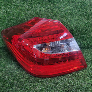 제네시스BH 후기형 후미등 데루등 테일램프 이미지