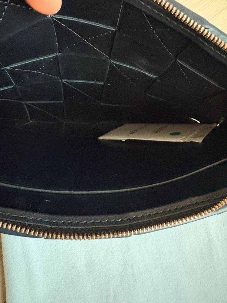 보테가베네타 카세트 클러치백 상태 좋음--8