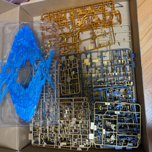 편흠 mgex 스트라이크프리덤 프레임 일부 빛날