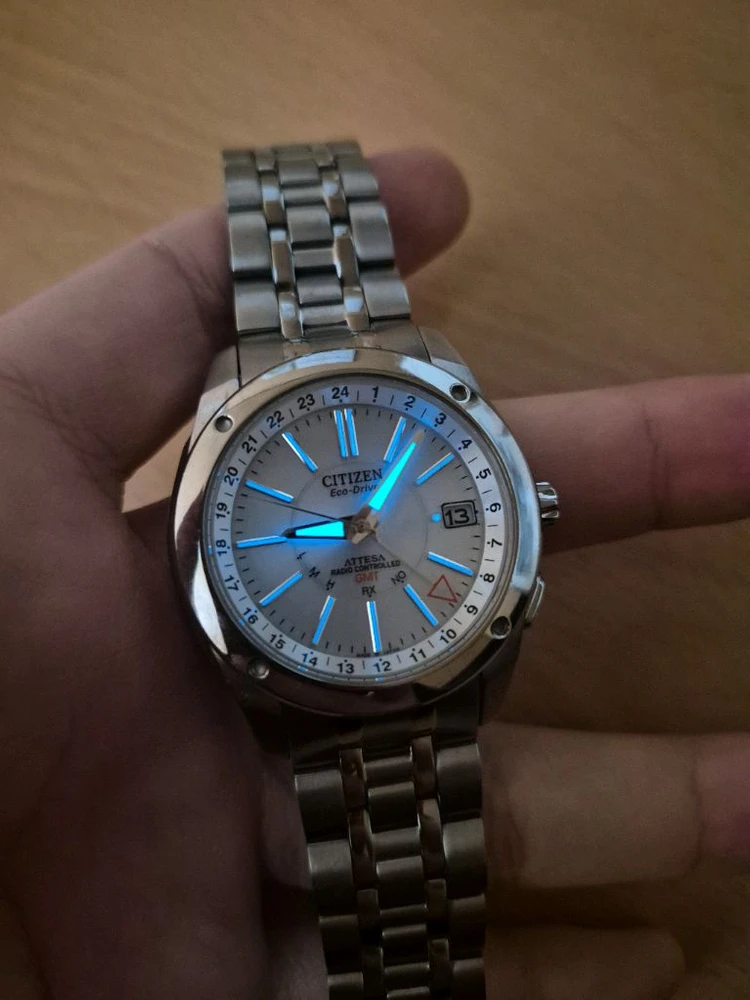 38mm 시티즌 아테사 gmt 슈퍼티타늄 전파수신 빛 충전 시계 - 안심되는 중고거래