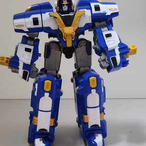 또봇 트윈블레이드 변신 로봇