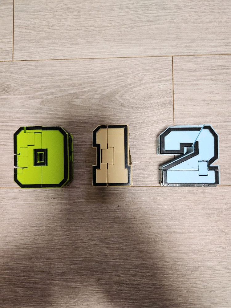 토이앤토이 숫자변신 로봇 (0,1,2)+아머드 사우루스 컴팩트 티렉+스헬로카봇 프라임+변신 자동차1.토이앤토이 숫자--7