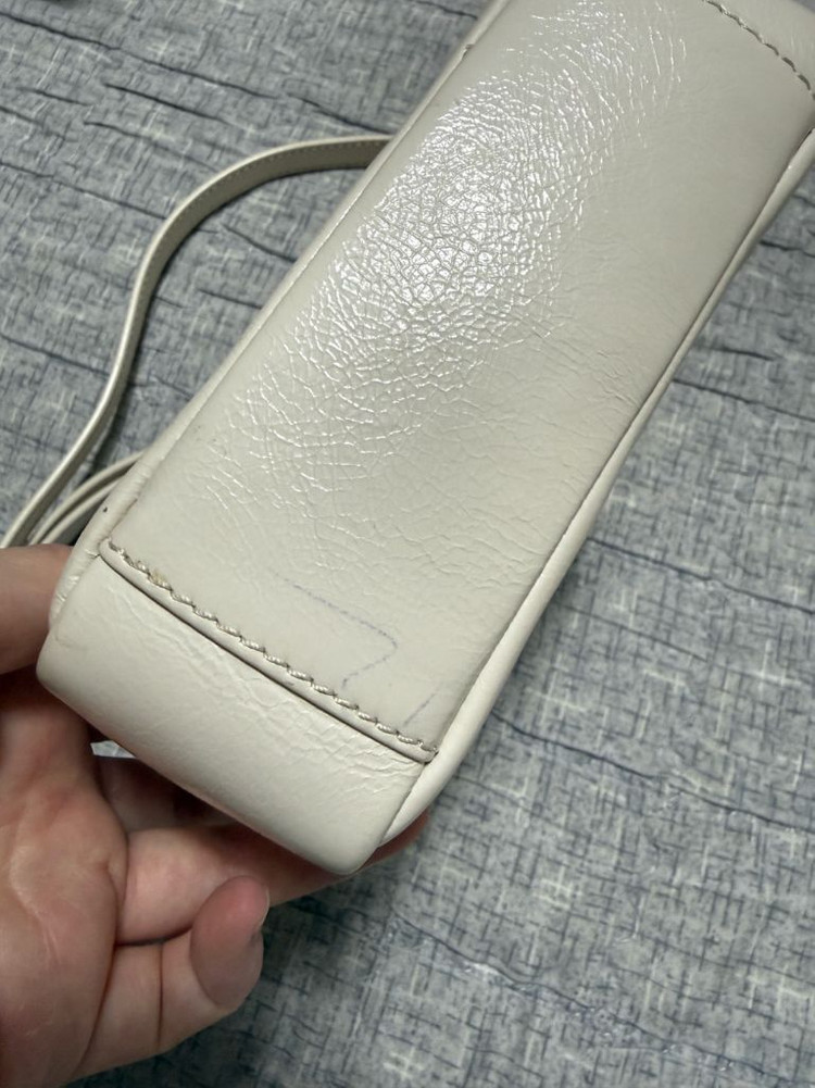 가방 팝니다!(미닛뮤트,제이에스티나,카디널레드,쿠론,파인드카푸어)--2