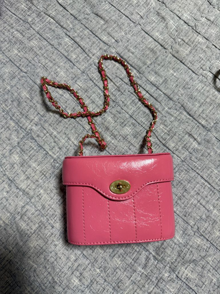 가방 팝니다!(미닛뮤트,제이에스티나,카디널레드,쿠론,파인드카푸어)--3