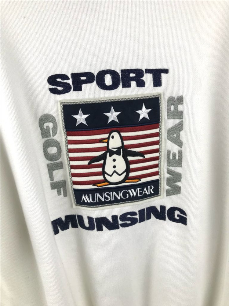 먼싱웨어 올드스쿨 y2k 맨투맨 스포티빈티지 화이트 대대장--4