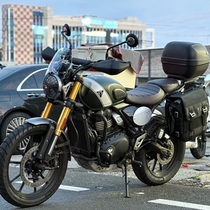 트라이엄프 스크램블러400x