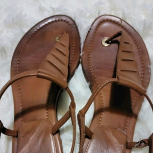 로로피아나 레더(가죽)샌들39(정품)