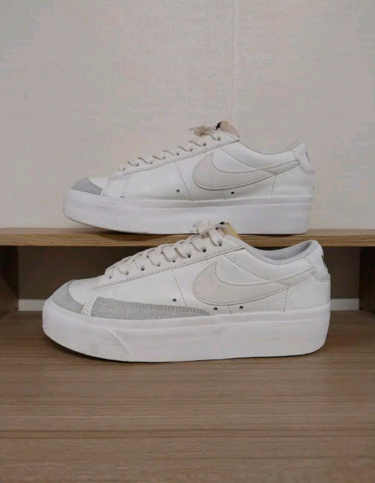 여성 나이키 블레이저 로우 플랫폼 스니커즈, 운동화 (235)--3