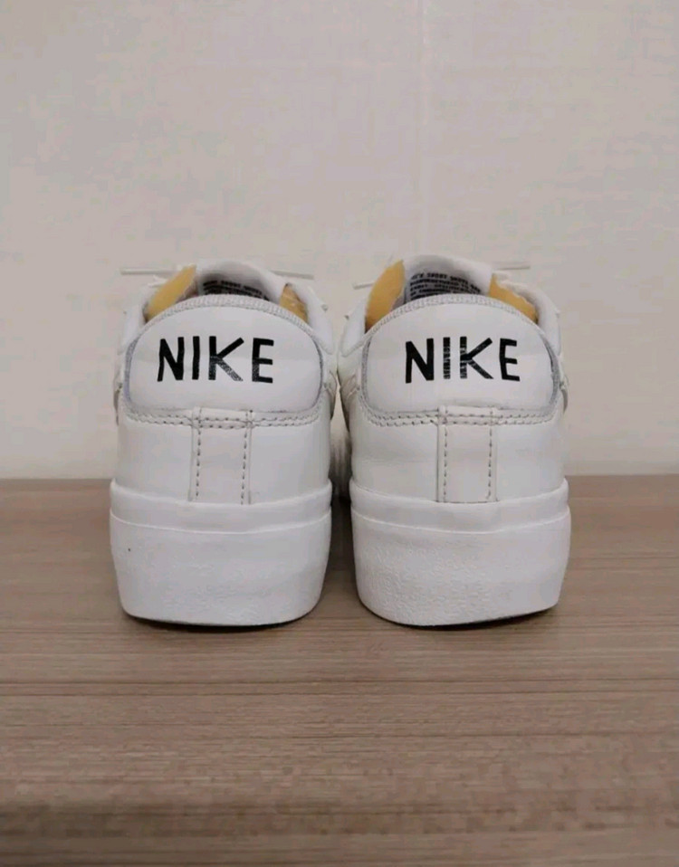 여성 나이키 블레이저 로우 플랫폼 스니커즈, 운동화 (235)--5